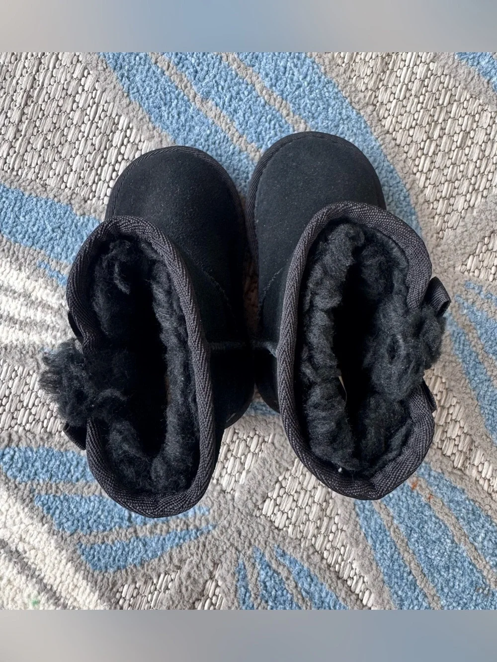 Koolaburra by UGG Toddler Girls Victoria Short Fashion Boot Size 6 Black